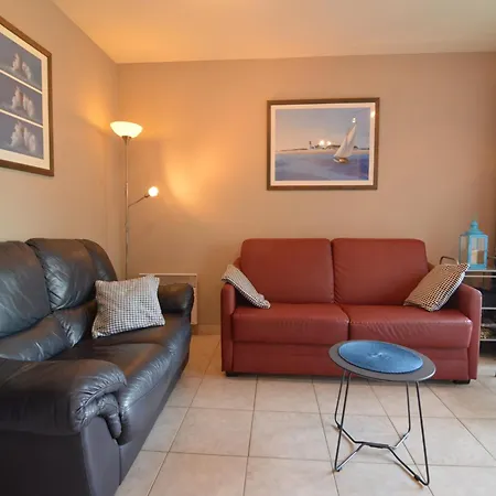 In Belgium For 2 Person דירה *